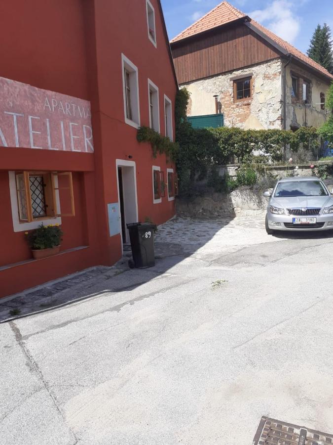 شقة Atelier Spojovaci Český Krumlov المظهر الخارجي الصورة