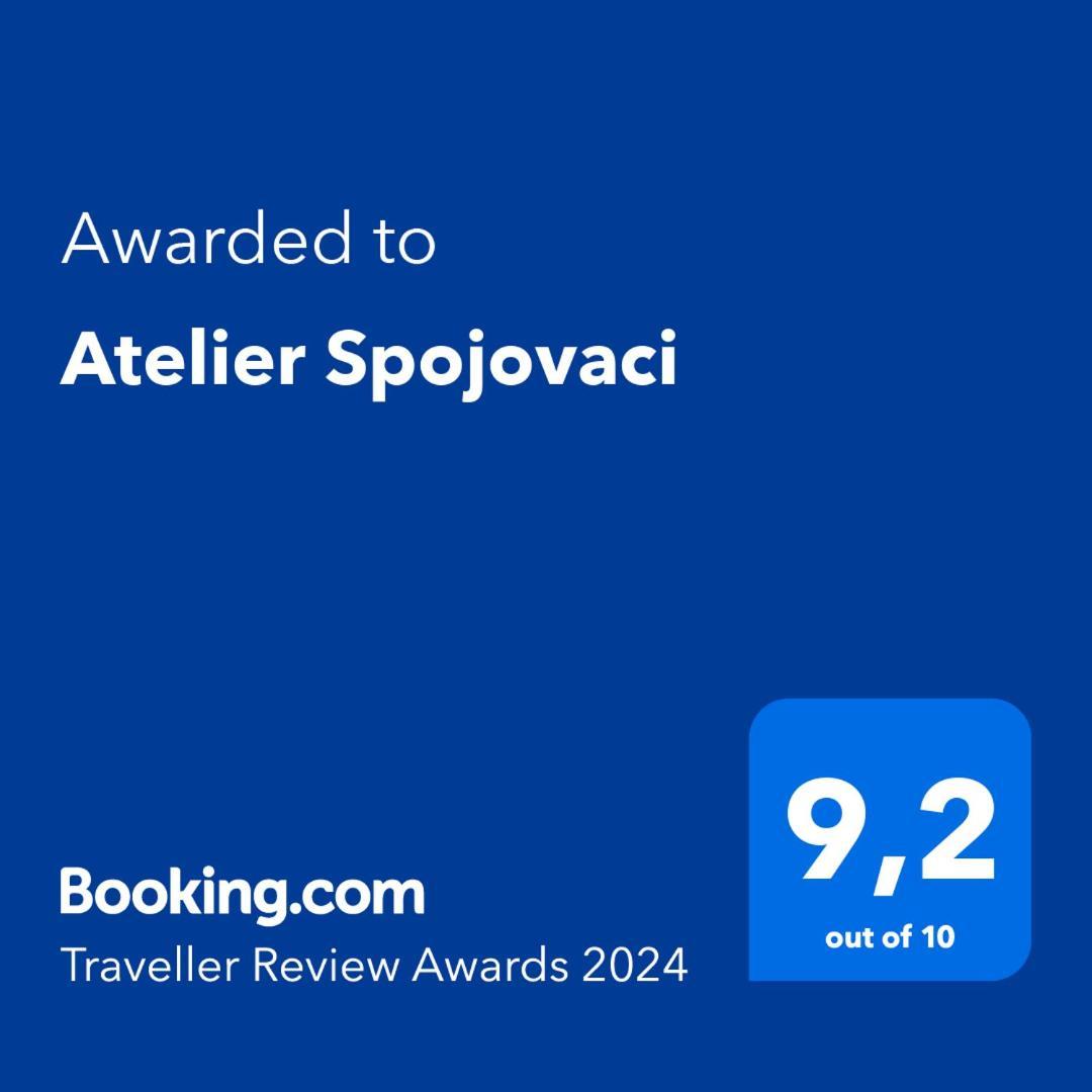 شقة Atelier Spojovaci Český Krumlov المظهر الخارجي الصورة